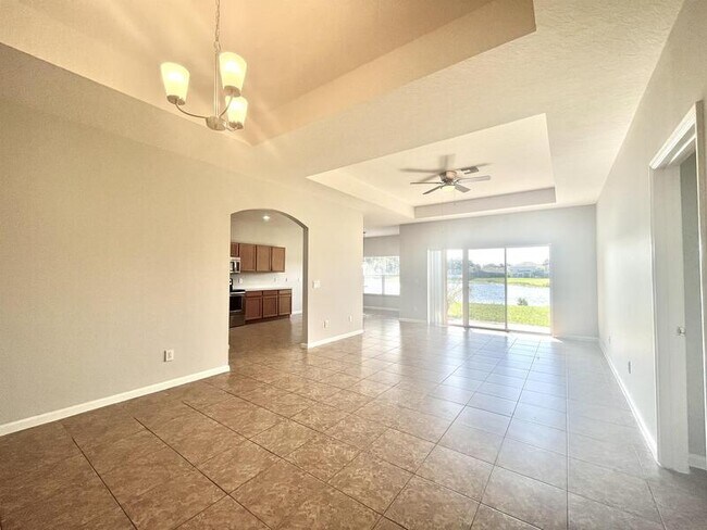 Building Photo - 414 Fern Lake Dr