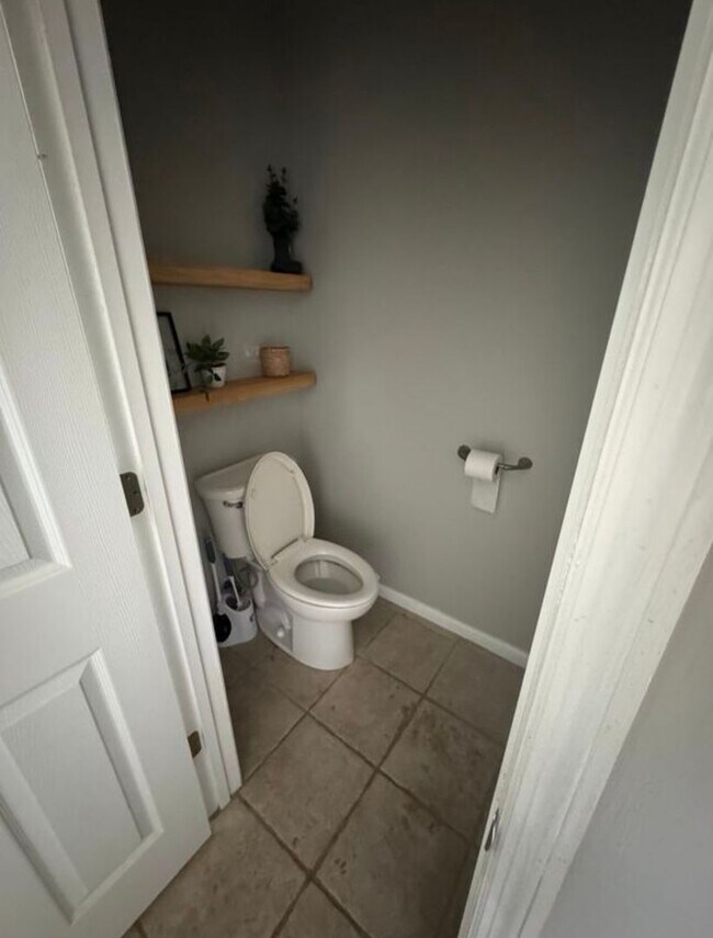 Building Photo - Available Now In Riverwood Plantation!