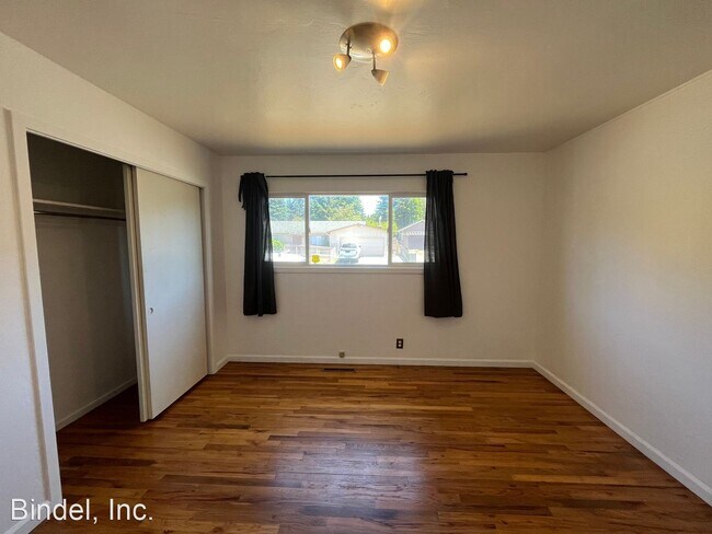 Building Photo - 3 br, 2 bath House - 4170 Cedar St