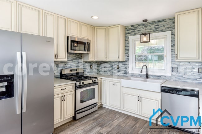 Building Photo - 12110 Tulip Grove Dr