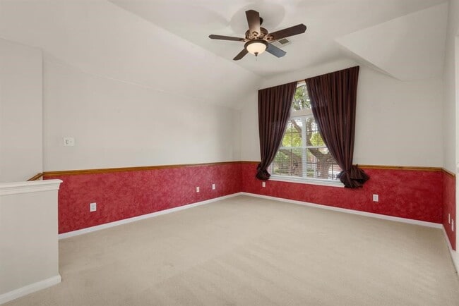 Building Photo - 16419 Red Crest Dr