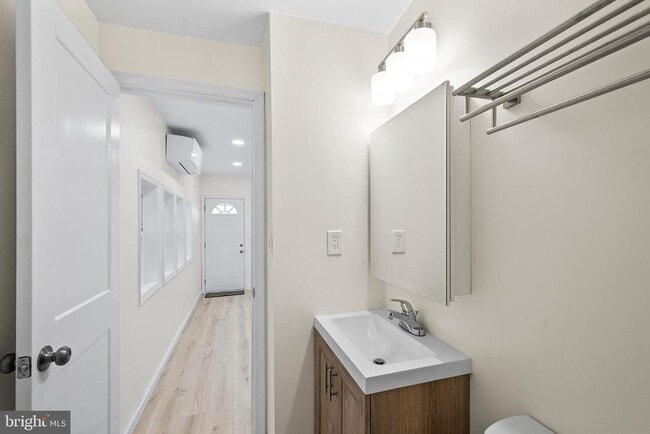 Building Photo - 4512 Lark Ln