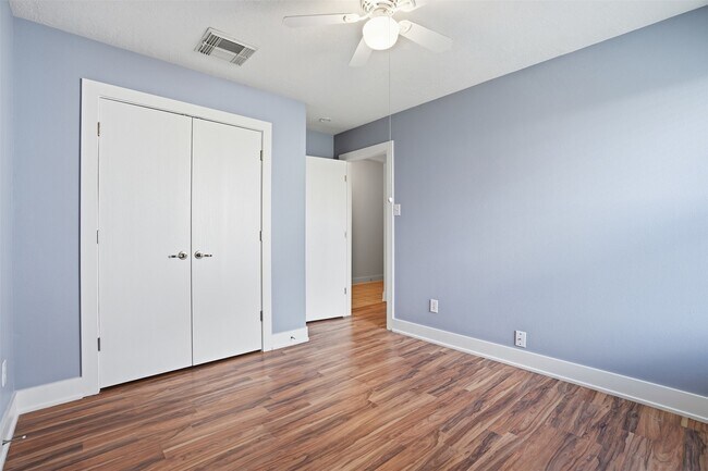 Building Photo - 1631 Hade Meadow Ln