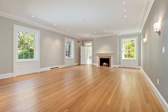 Building Photo - 3003 Massachusetts Ave NW