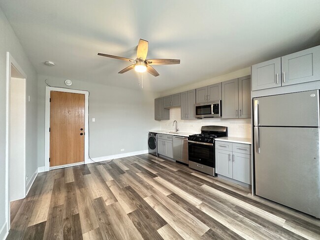 Building Photo - 373 Hazel Ave