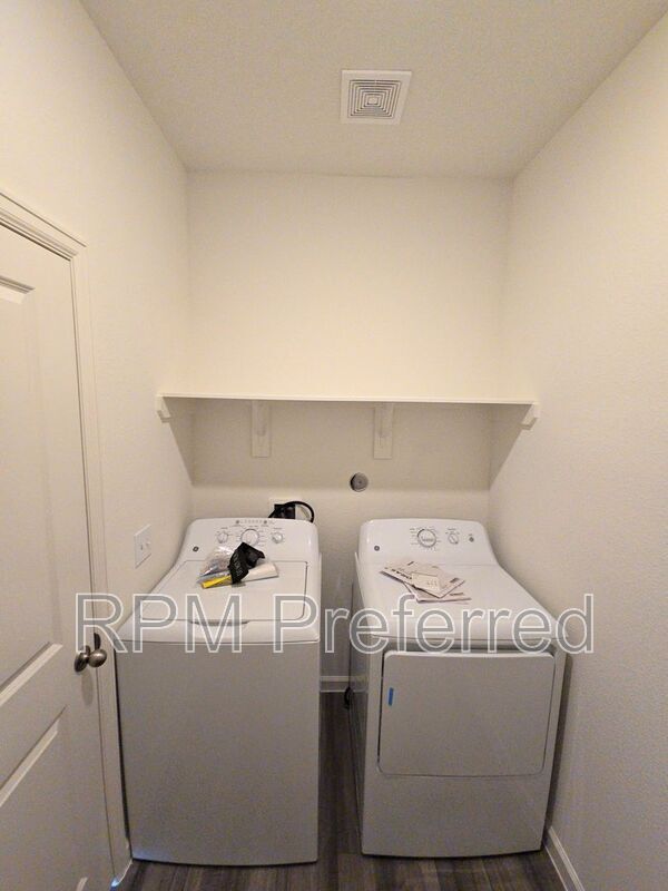 Building Photo - 3888 Sunbird Crk Trl