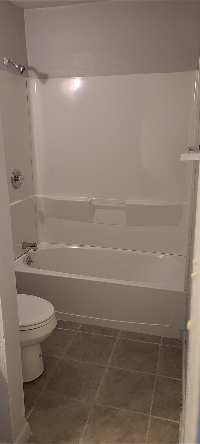 Building Photo - Cardinal Apartments