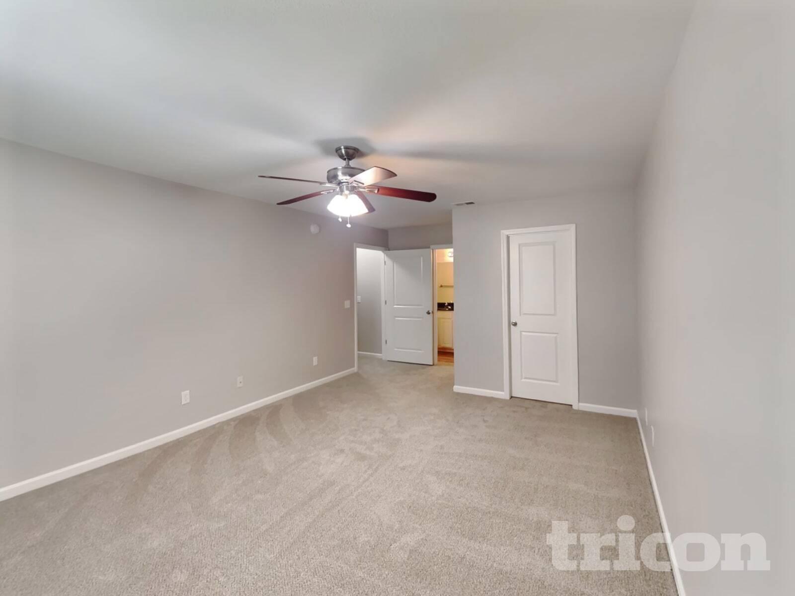 Building Photo - 113 Driftwood Ave