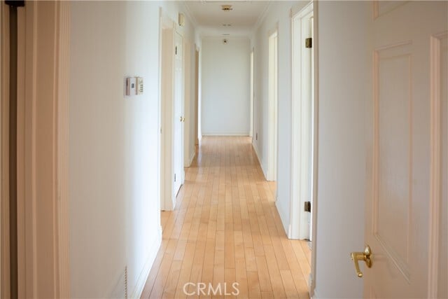 Building Photo - 984 La Cresta Pl