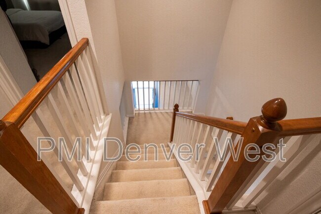 Building Photo - 9369 Longs Peak Dr