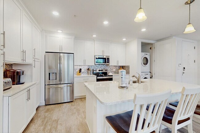 Building Photo - 383 Aruba Cir