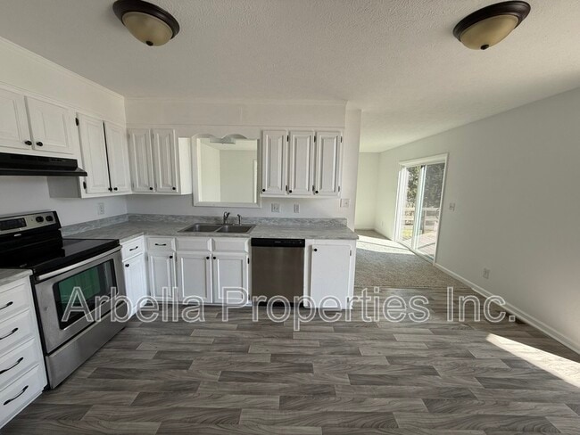 Building Photo - 505 Duel Ln