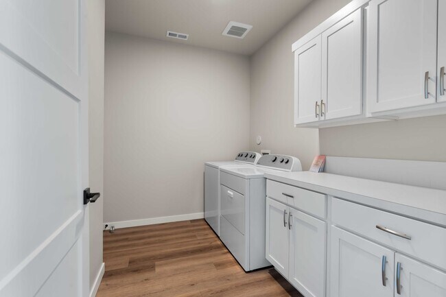Building Photo - Exceptionally Maintained 3 Bedroom Home in Coeur d'Alene
