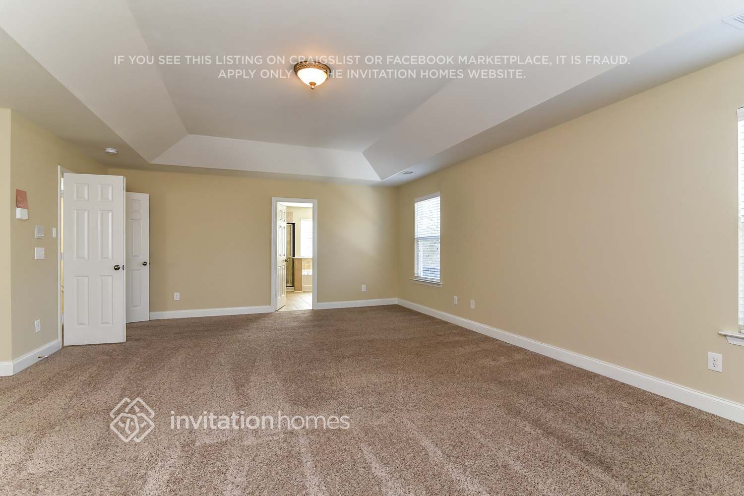 Building Photo - 1243 Sparkling Cove Dr