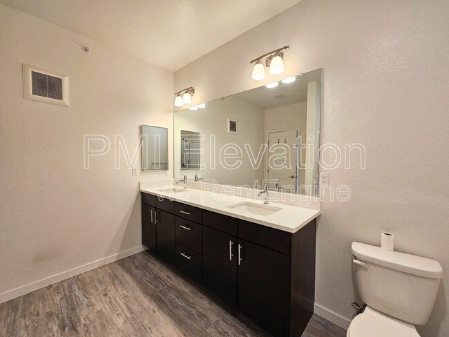 Building Photo - 9220 Wilde Ln