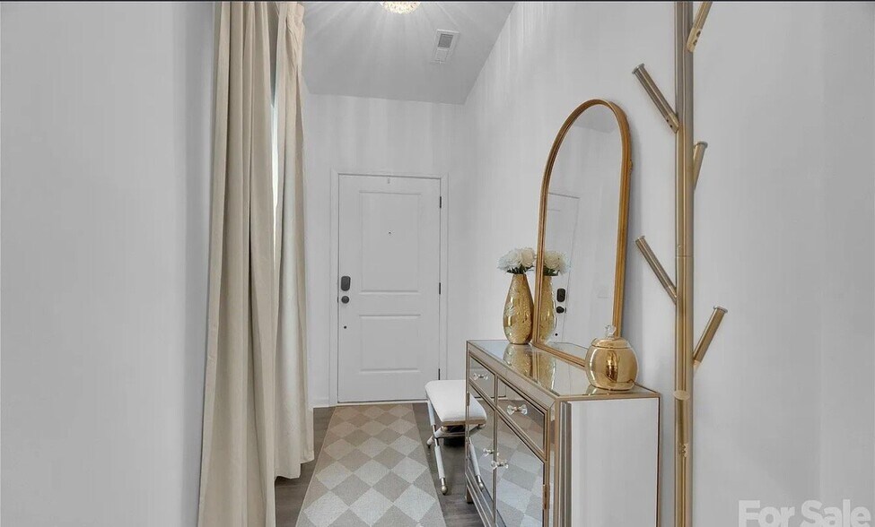 Building Photo - 242 Lacewing Dr