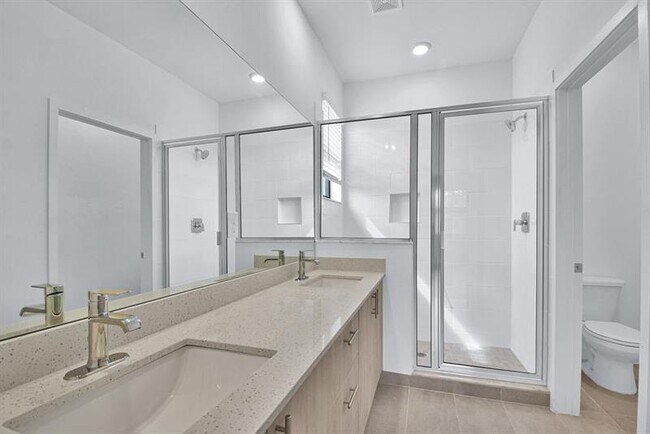 Building Photo - 706 Stellar Ct