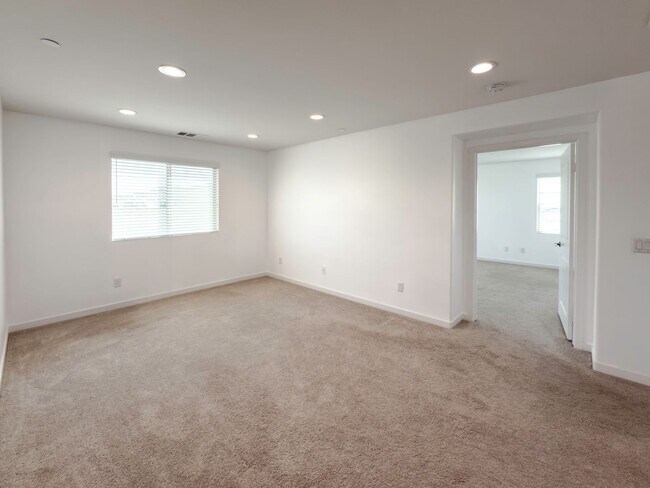 Building Photo - Newer Construction, Exquisite 4 Bedroom + ...