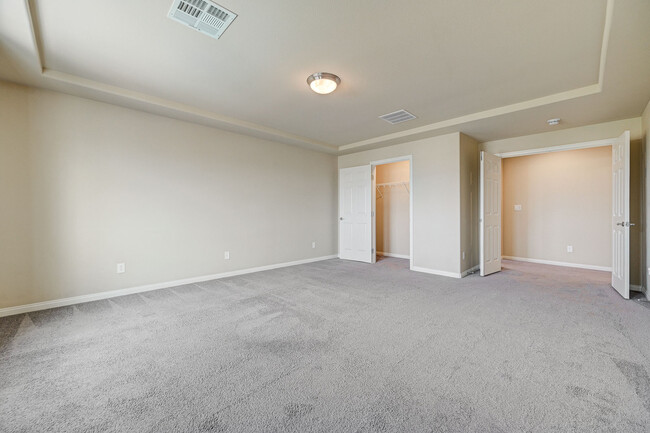Building Photo - 706 Eros Ct