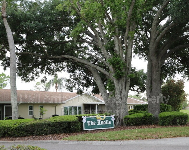 Building Photo - 323 Knottwood Ct