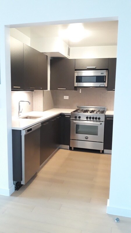 Kitchen - 222 E 39th St