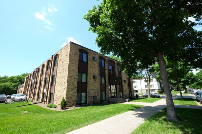 Como Avenue Apartments - 1122 Como Ave SE Minneapolis MN 55414 ...