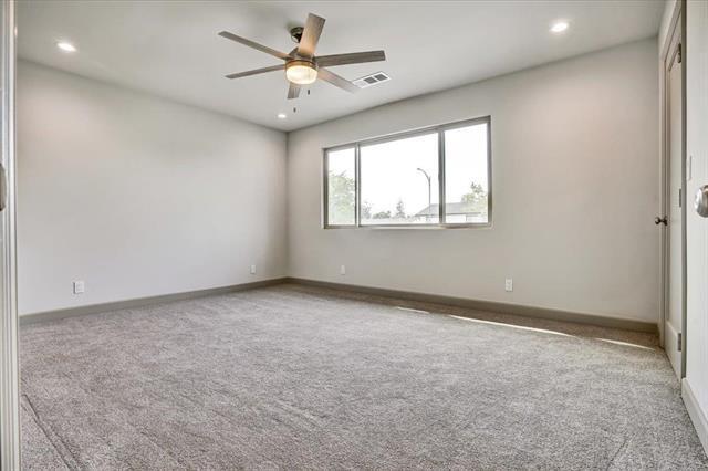 Building Photo - 3283 Fronda Dr