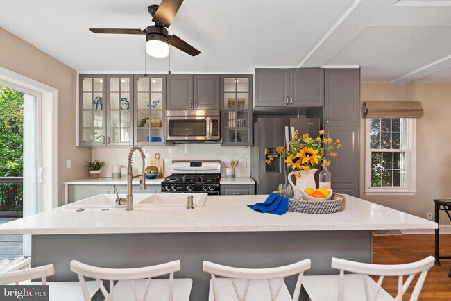 Building Photo - 710 Fishburn Rd