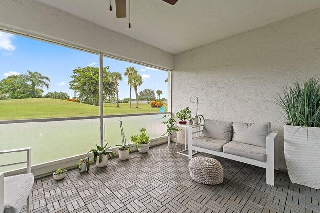 Building Photo - 128 Moccasin Trail S