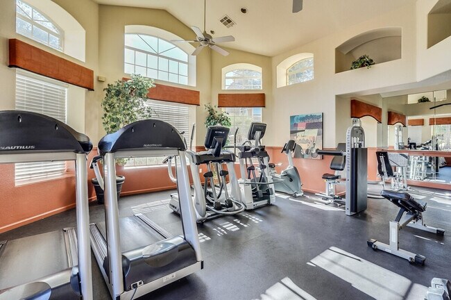 Building Photo - 5335 E Shea Blvd