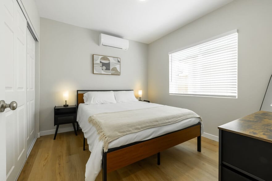 Building Photo - 8781 Blue Boy Ln