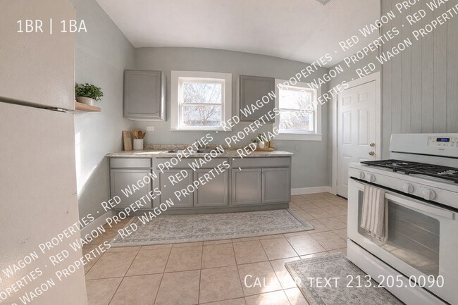 Building Photo - 540 Kayton Ave