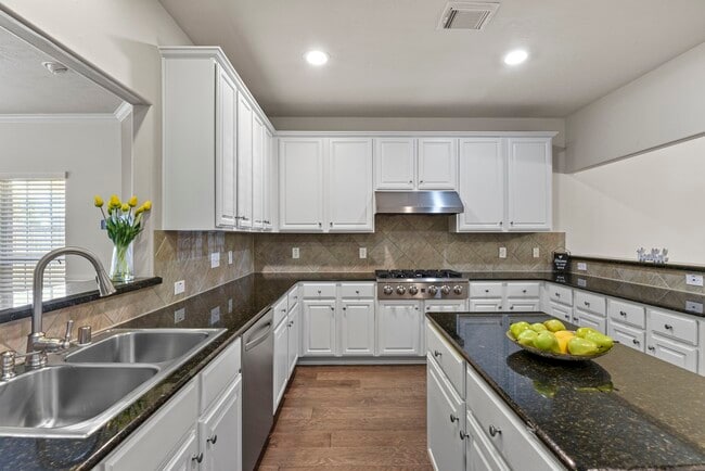 Building Photo - 2806 Shadow Canyon Ln