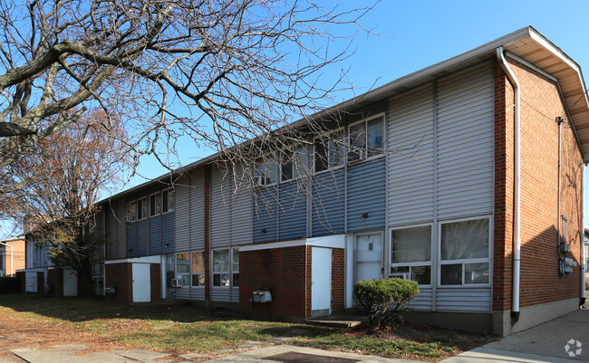 Building Photo - Park Town Co-Op Homes