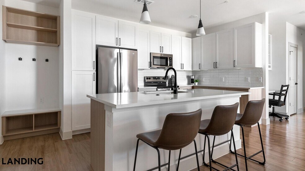 Building Photo - 18111 La Cantera Terrace