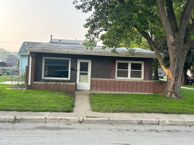 Building Photo - 195 S Blaine Ave