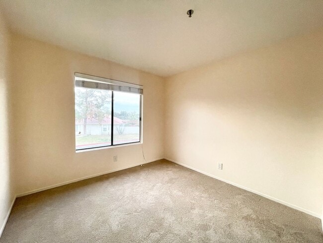 Building Photo - COMING SOON!! 2 bedroom 2 bath UPSTAIRS Condo in Palm Desert!