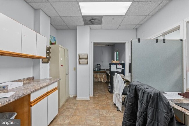 Building Photo - 525 Penn St