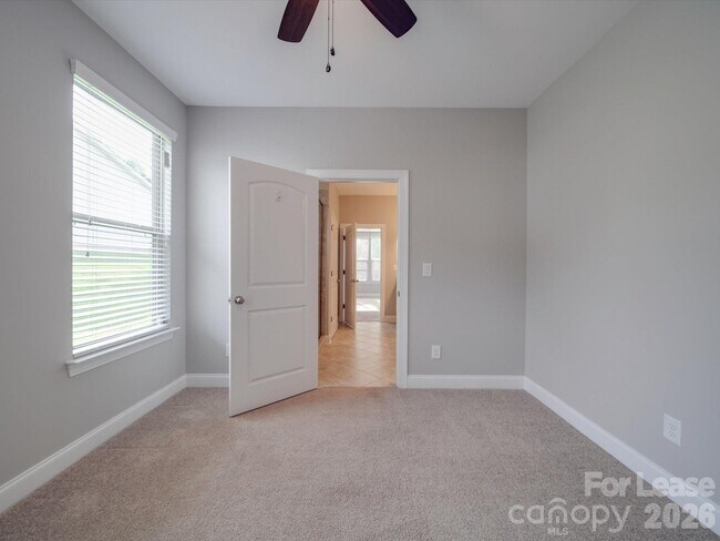 Building Photo - 14021 Goldenrod Trace Rd