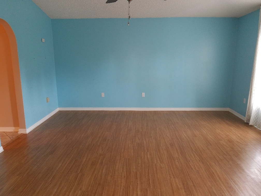 Primary - 6289 Freeport Dr