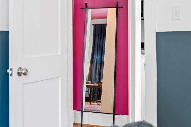 Building Photo - 1200 W Eddy St