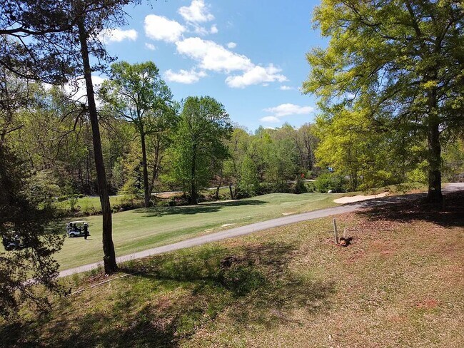 Building Photo - 12 Ginger Ln