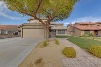 Building Photo - 3158 Laurel Ave