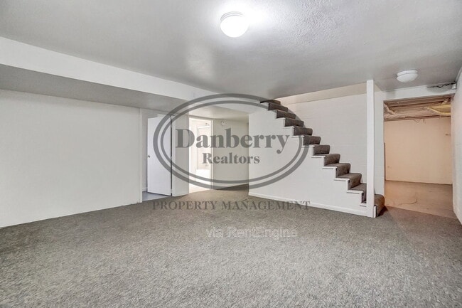 Building Photo - 1115 Secor Rd