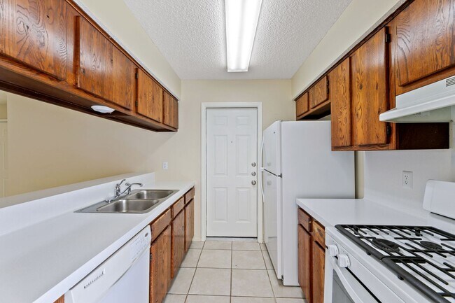 Building Photo - 1901 Prairie Knoll Ct