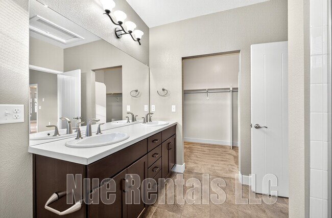 Building Photo - 549 Brennan Cir