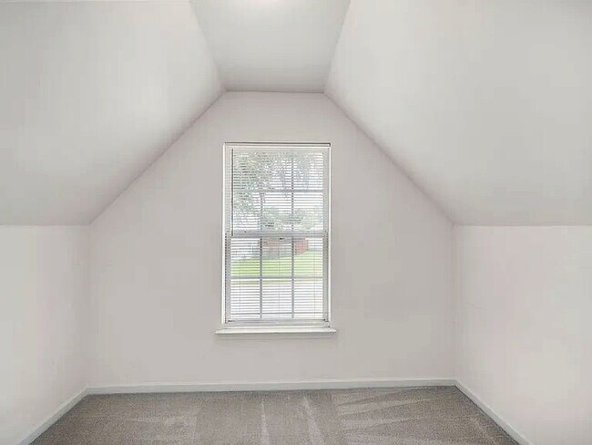 Building Photo - 211 Night Heron Dr