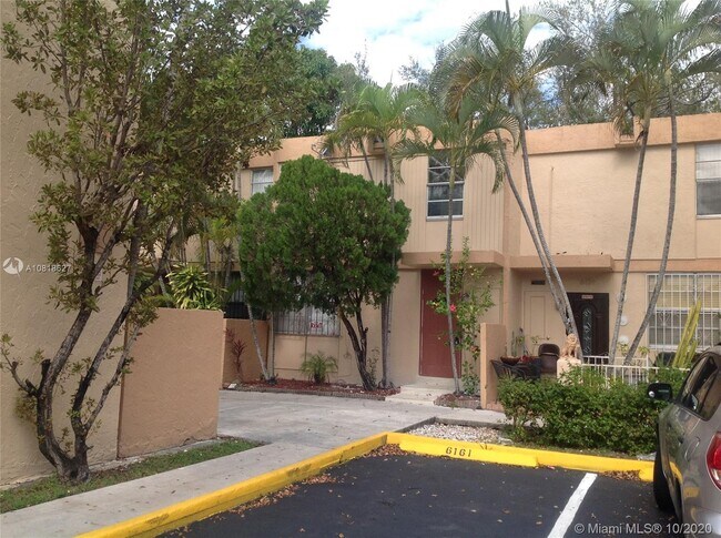Building Photo - 6153 SW 69th St