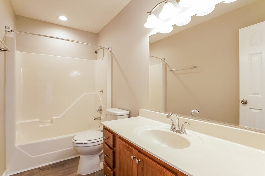 Building Photo - 601 Quest Ridge Dr