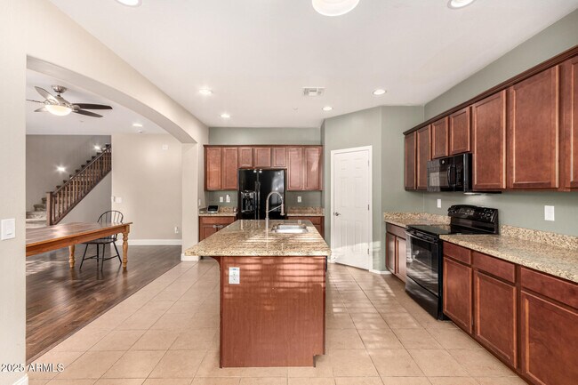 Building Photo - 12800 N 93rd Dr